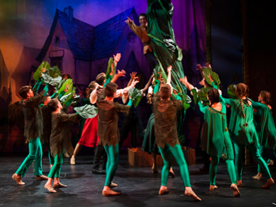 Jack and the Beanstalk: The Panto, Drayton Festival Theatre, with Ben Chiasson and Company. Photographer: David Delouchery.